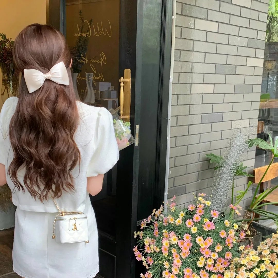 疑云背后